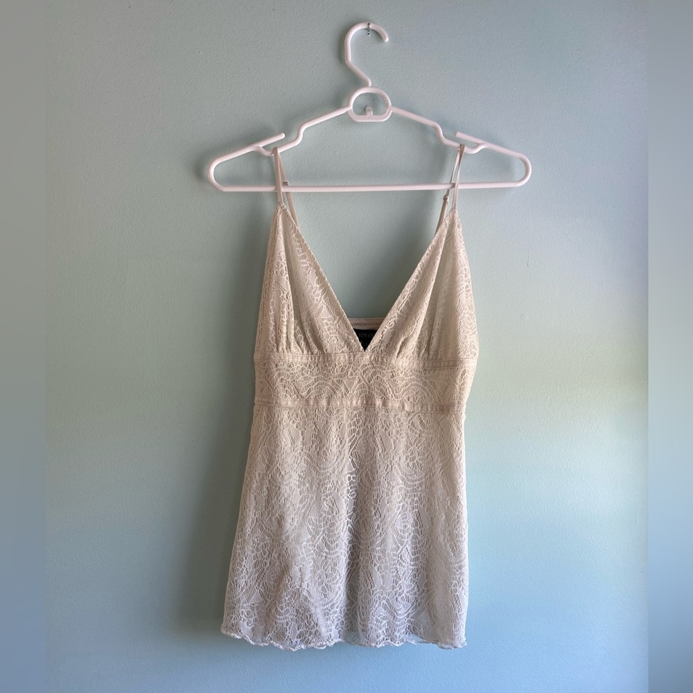 Women’s cream spaghetti strap top by Ideology size S